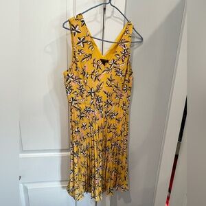 Yellow Banana Republic V Neck dress - perfect for the office